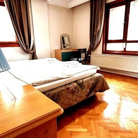 A Large, Comfortable Flat In The Area Of Ankara, Turkey アパート アンカラ