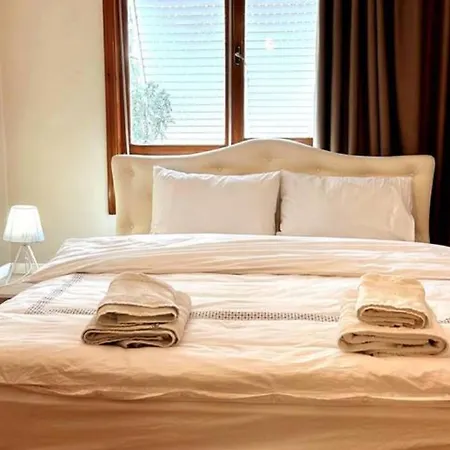 A Large, Comfortable Flat In The Best Area Of Ankara, Turkey Apartment *